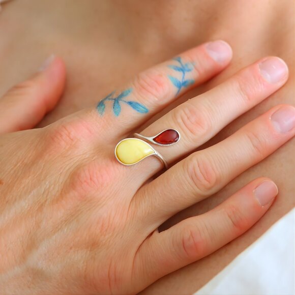 Sterling Silver Baltic Cherry And Butterscotch Amber Ring - Picture 4 of 4